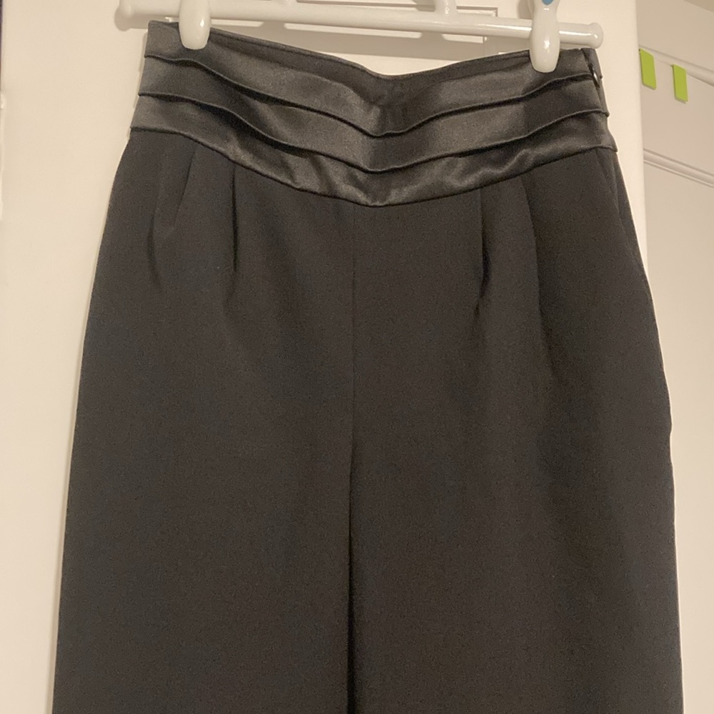 Express black Ankle High Rise dress pants 2R EUC